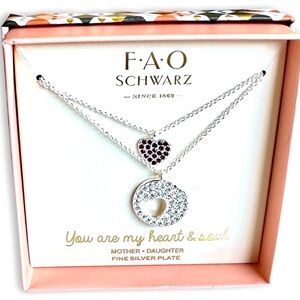 FAO SCHWARZ | MOTHER’S DAY SALE! | Mother-Daughter Heart Necklace Set | NWT